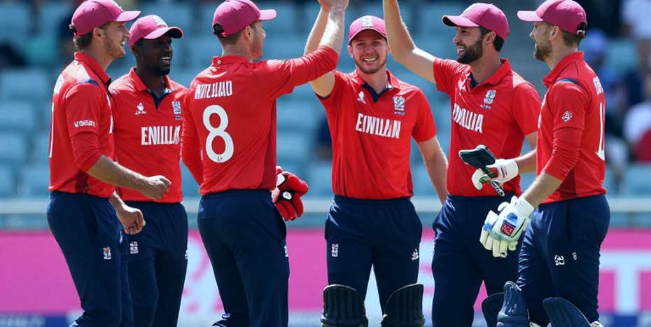 78वें ओवर में शॉर्ट लेग पर गिरी चोट: मोमिनुल के बिना बांग्लादेश का असली सवाल नंबर-3 का है